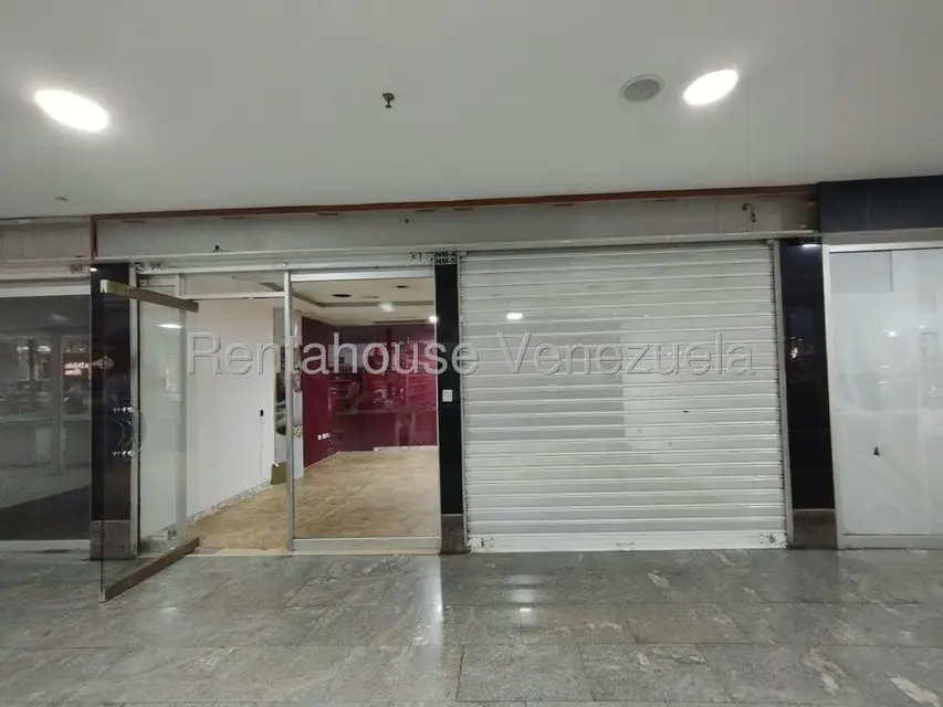 Local Comercial en Alquiler en Colinas de Valle Arriba, Distrito Metropolitano