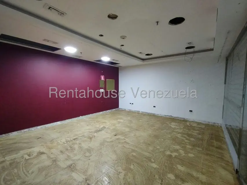 Local Comercial en Alquiler en Colinas de Valle Arriba, Distrito Metropolitano - 2