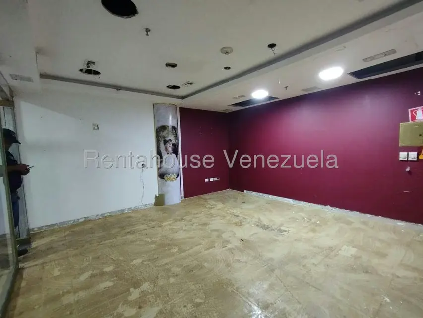 Local Comercial en Alquiler en Colinas de Valle Arriba, Distrito Metropolitano - 5