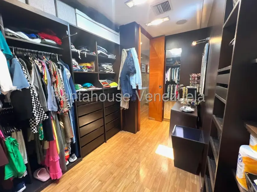 Apartamento (Duplex) en Venta en La Lagunita Country Club, Distrito Metropolitano - 34