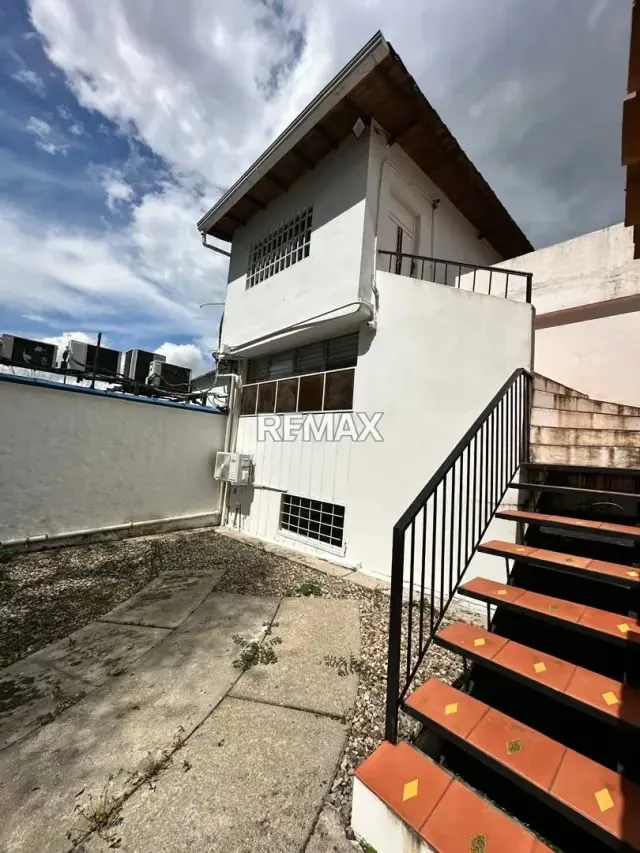 CASA DOBLE PROPÓSITO EN VENTA - 12