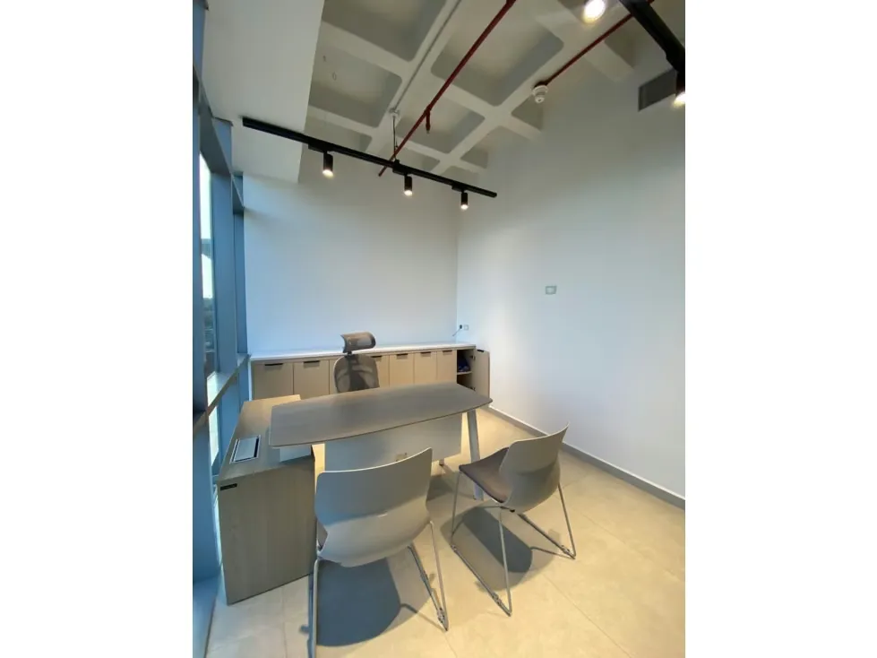 Oficina en alquiler 43m², Calle Madrid - 6