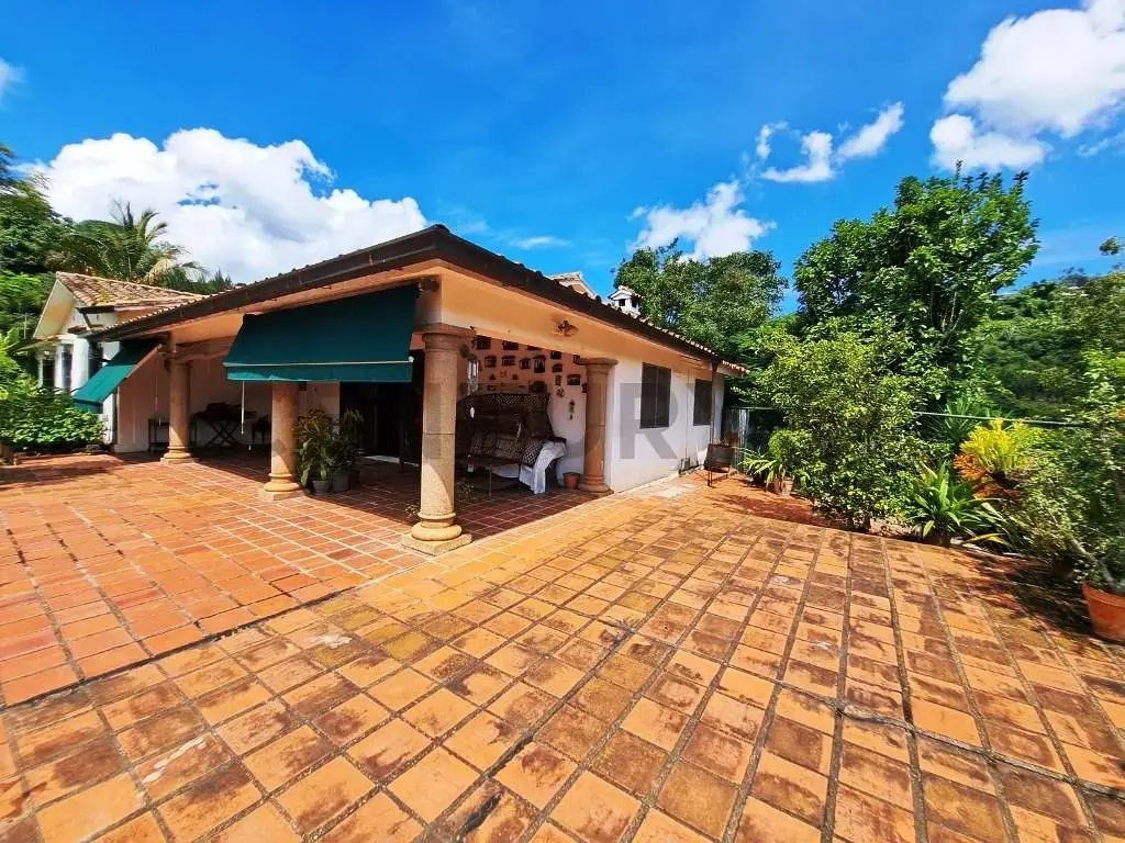 LOS CAMPITOS Hermosa casa de una sola planta y 5.000mt2 de terreno. - 2