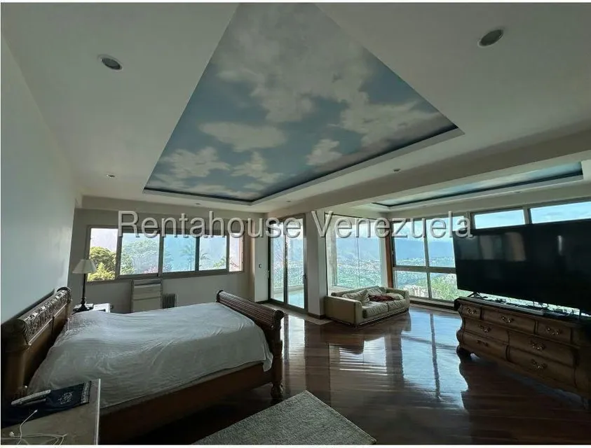 Casa (Multipes Niveles) en Venta en Alto Hatillo, Distrito Metropolitano - 26