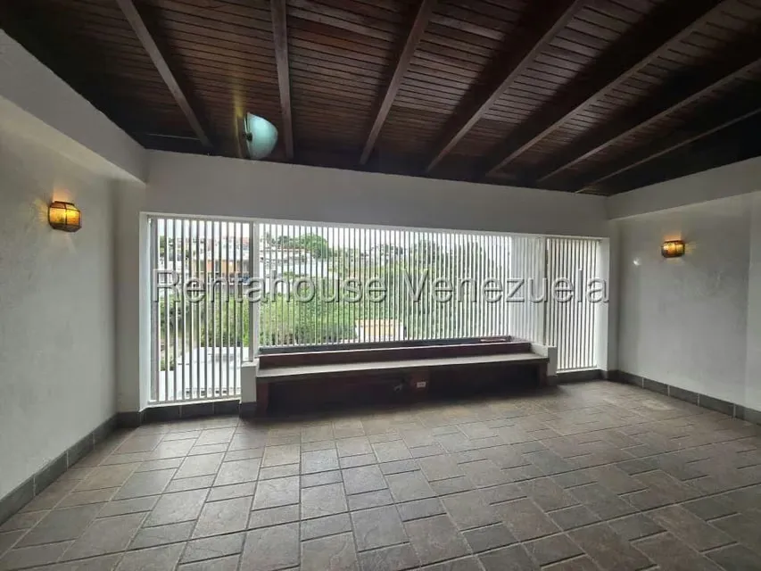 Apartamento (Duplex) en Venta en Cumbres de Curumo, Distrito Metropolitano - 8