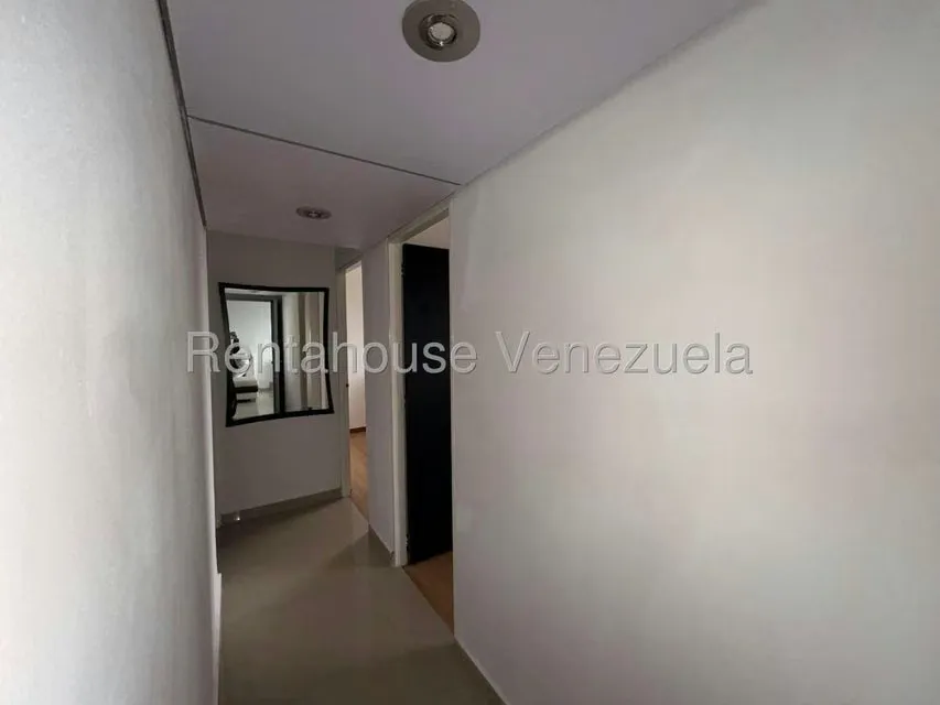 Apartamento (1 Nivel) en Alquiler en La Rosaleda, Miranda - 14