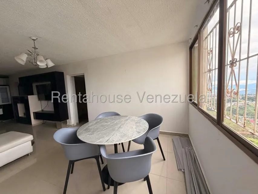 Apartamento (1 Nivel) en Alquiler en La Rosaleda, Miranda - 15