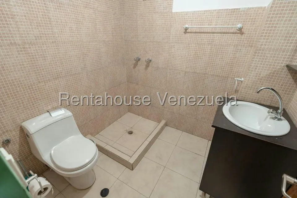 Local Comercial en Alquiler en Parroquia Santa Rosalia, Distrito Metropolitano - 25