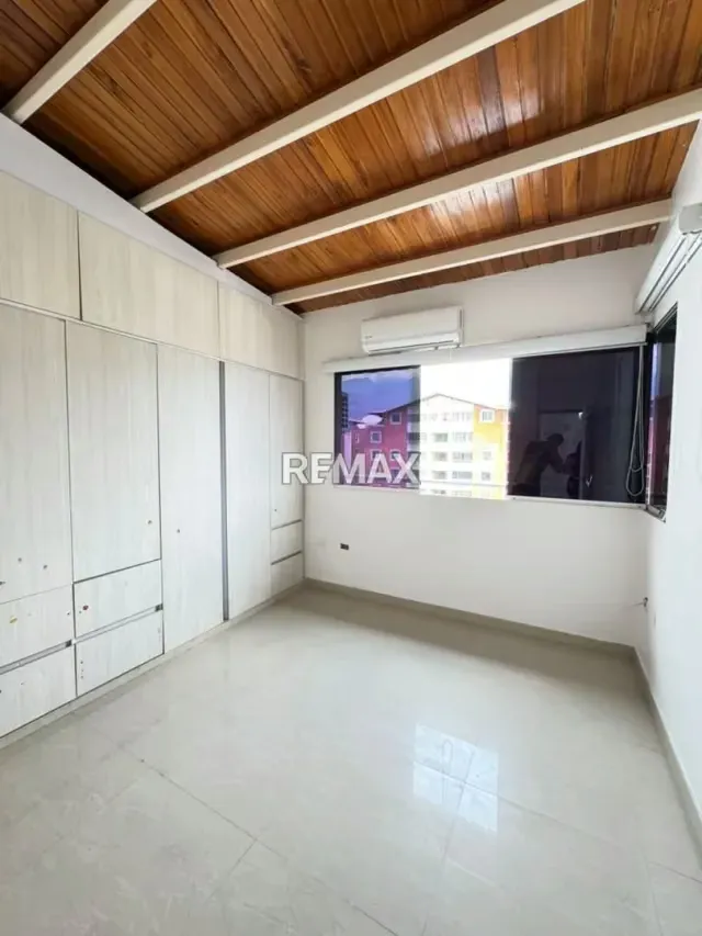 PH DUPLEX SEMI AMOBLADO EN ALQUILER - 2