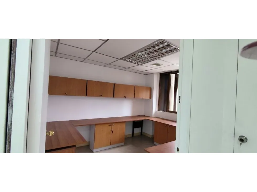EN ALQUILER OFICINA AV FRANCISCO DE MIRANDA LOS CORTIJOS 65mts/1B/1PE - 13