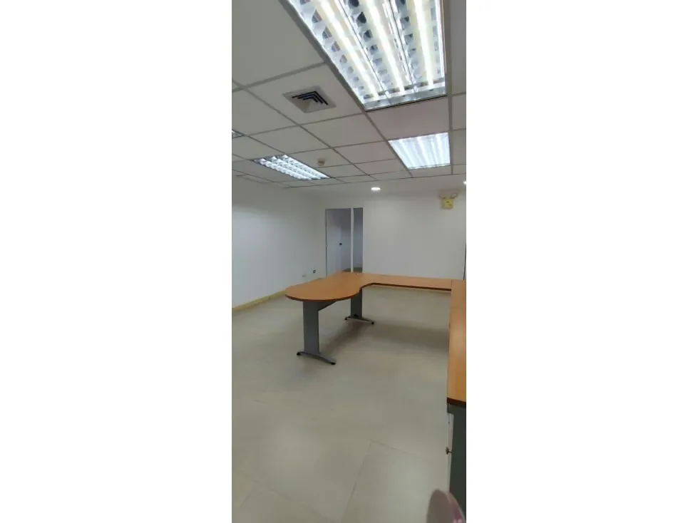 EN ALQUILER OFICINA AV FRANCISCO DE MIRANDA LOS CORTIJOS 65mts/1B/1PE - 3