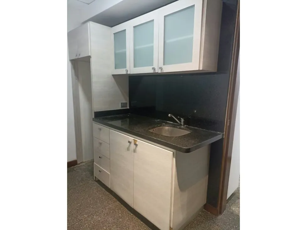 Se alquila oficina 154m2 Las Mercedes 2706 - 11