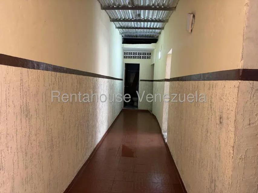 Casa (Multipes Niveles) en Venta en El Paraiso, Distrito Metropolitano - 2
