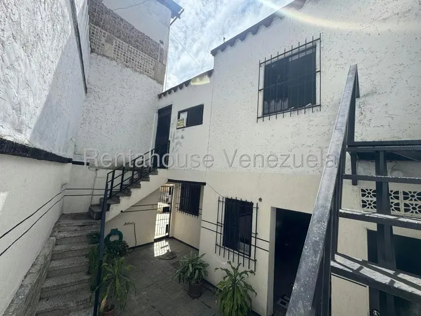 Casa (Multipes Niveles) en Venta en El Paraiso, Distrito Metropolitano - 12