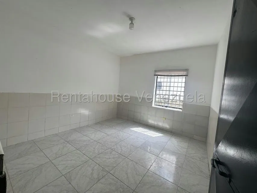Casa (Multipes Niveles) en Venta en El Paraiso, Distrito Metropolitano - 16