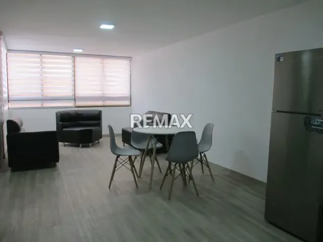 Apartamento Tipo Estudio en Alquiler Amoblado en Urb. La Trigaaleña Valencia - 2
