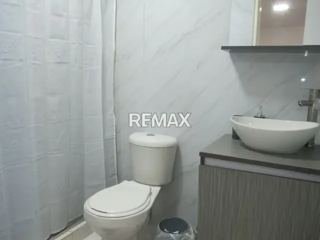 Apartamento Tipo Estudio en Alquiler Amoblado en Urb. La Trigaaleña Valencia - 7