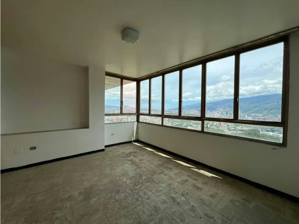 Se Vende Apto 704m² 5h+s/5b+s/6p Colinas de Bello Monte - 13