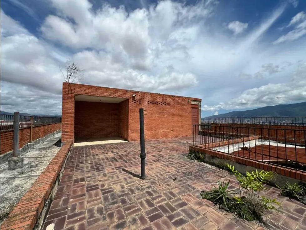 Se Vende Apto 704m² 5h+s/5b+s/6p Colinas de Bello Monte - 3