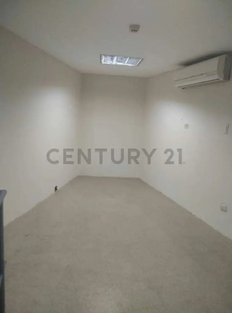 En venta local comercial, avenida Delicias Norte, C.C Riviera Mall - 3