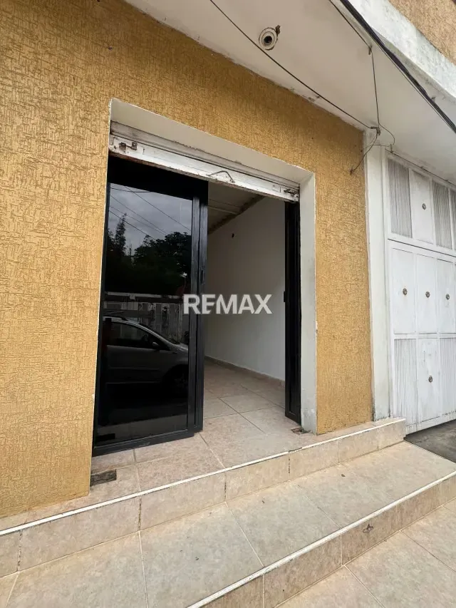 En Alquiler Local Comercial ubicado en Guanare, Carrera 4 entre Av. Unda y Calle 9, Guanare, Portuguesa, Venezuela - 2