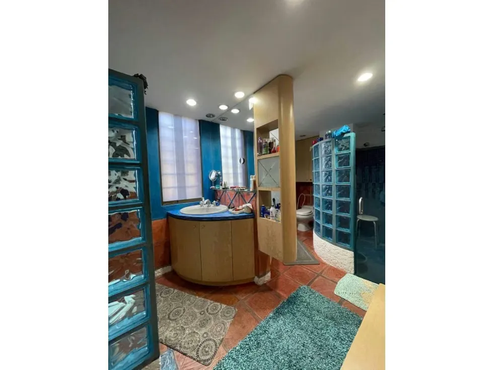 APARTAMENTO - LA LAGUNITA - 235 Mts2 - 18