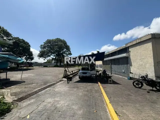 Venta de Terreno con construcción en Filas de Mariches - Antigüo Banesco - 2