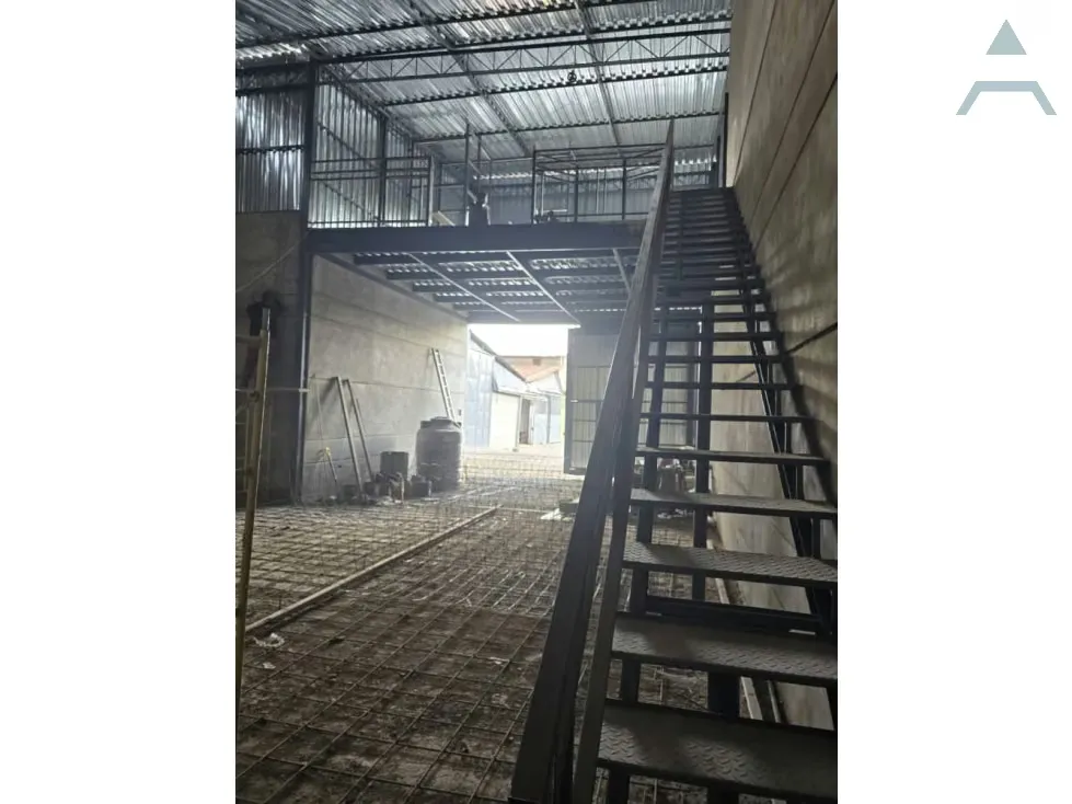 Se alquila Galpon 200m² La Yaguara - 12