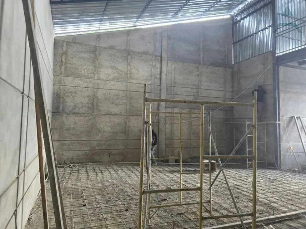 Se alquila Galpon 200m² La Yaguara - 9