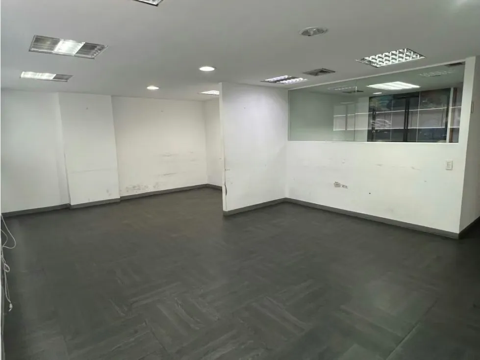 En Alquiler Oficina de 117m2 en El Rosal. Chacao - Caracas - 3