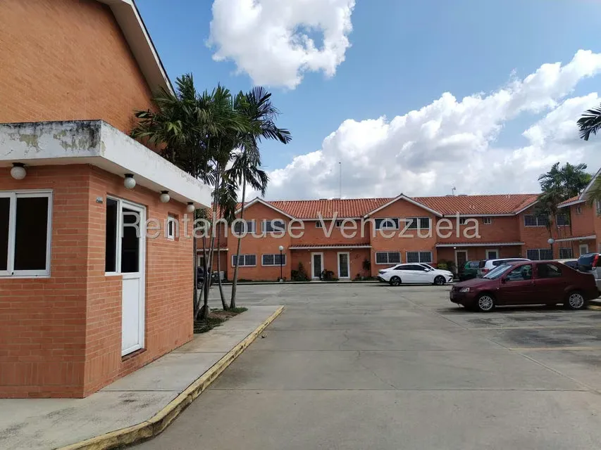 Townhouse (1 Nivel) en Venta en La Campina II, Carabobo - 2