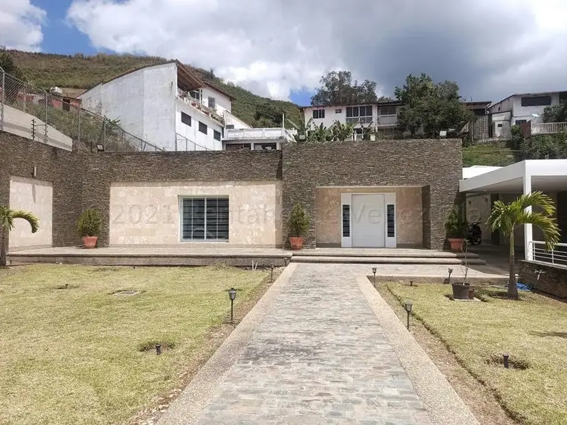 Casa (1 Nivel) en Venta en La Rosaleda, Miranda