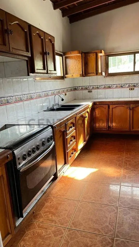 En venta propiedad Comercial y residencial en la Zona Central de Pariaguan - 4
