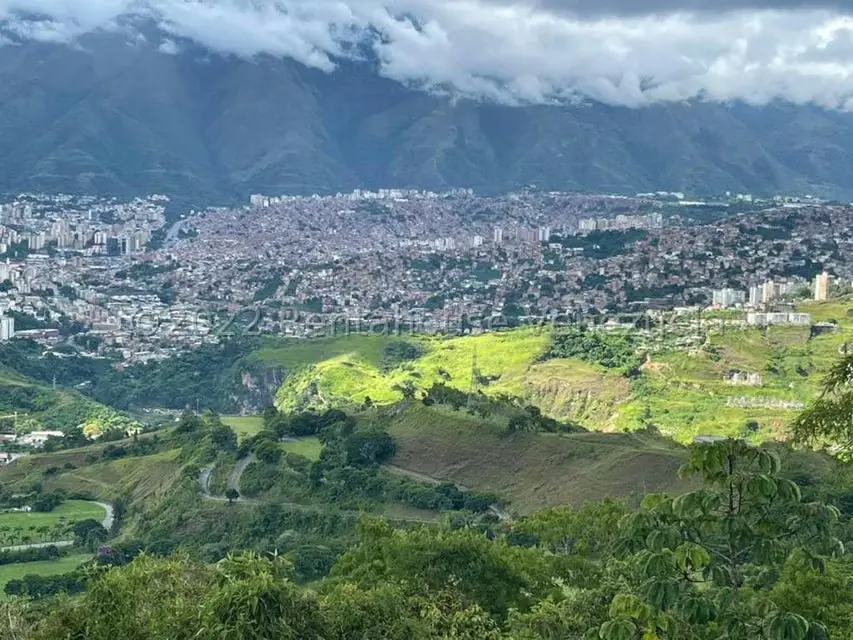 Terreno (Residencial) en Venta en El Hatillo, Distrito Metropolitano - 5