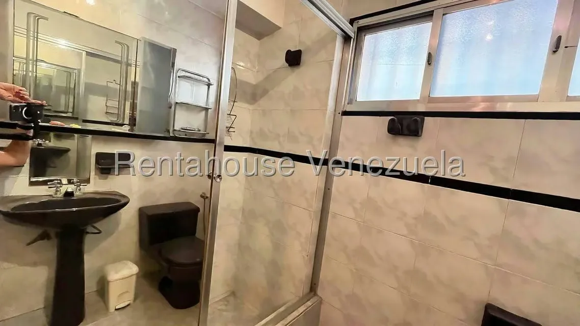 Apartamento (1 Nivel) en Venta en La Urbina, Distrito Metropolitano - 23