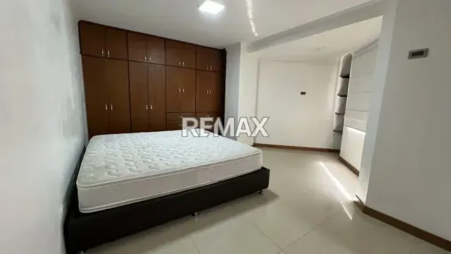 APARTAMENTO AMOBLADO CON VISTA AL LAGO EN RES VIVIANA - 17