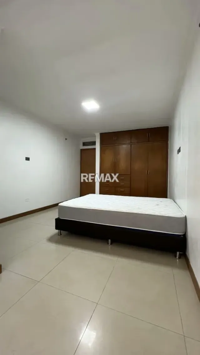 APARTAMENTO AMOBLADO CON VISTA AL LAGO EN RES VIVIANA - 5