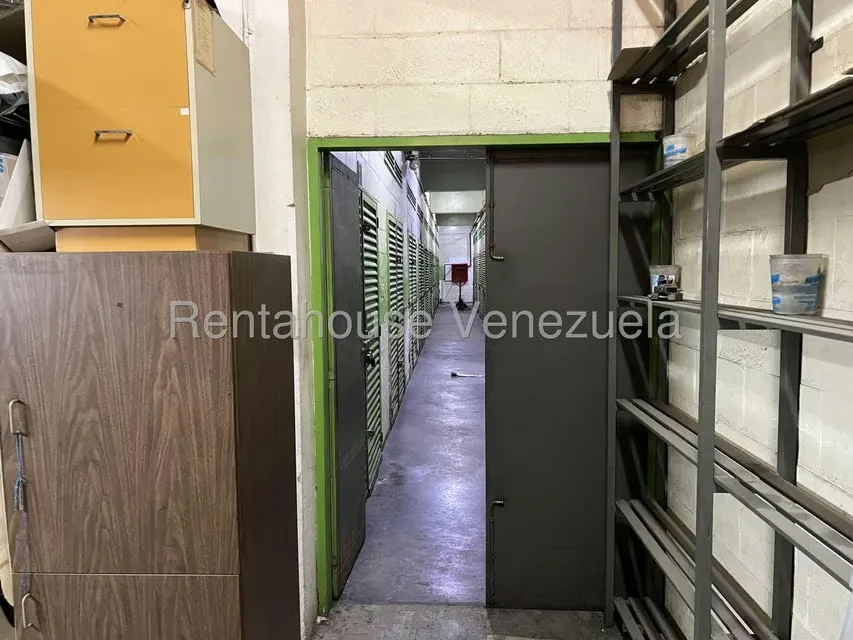 Galpon - Deposito en Venta en Los Cortijos de Lourdes, Distrito Metropolitano - 13
