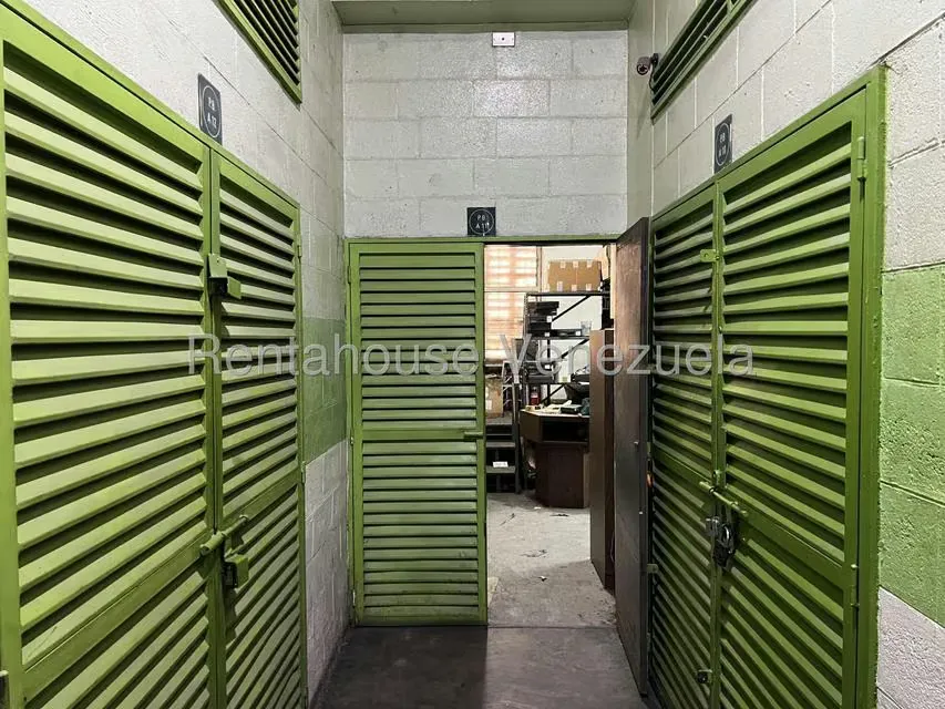 Galpon - Deposito en Venta en Los Cortijos de Lourdes, Distrito Metropolitano - 14