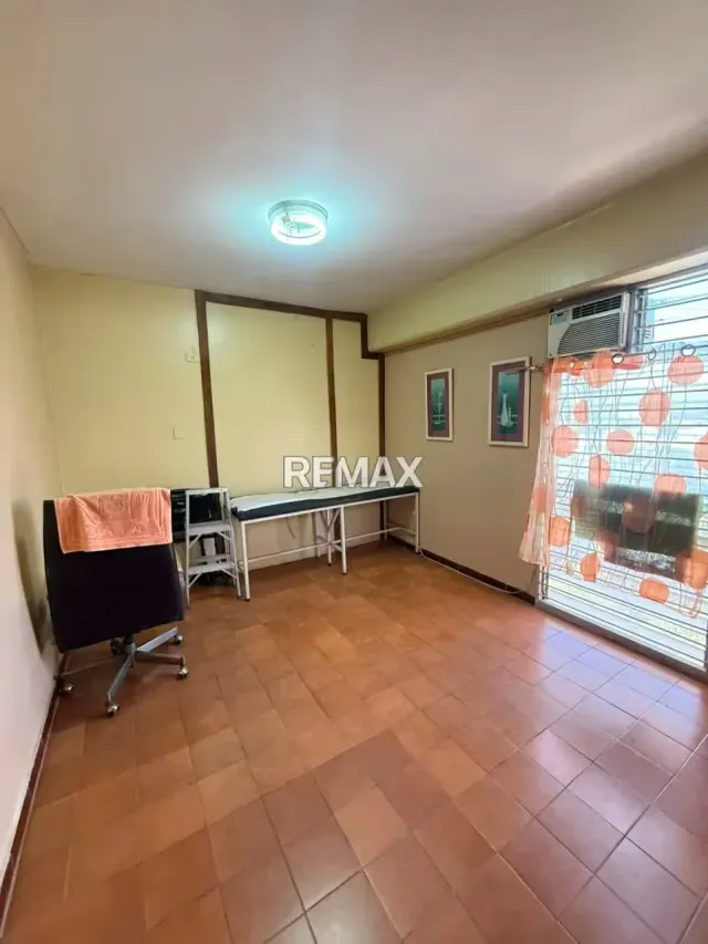 CONSULTORIO EN ALQUILER UBICADO EN EL OESTE DE BARQUISIMETO, CARRERA 21 ENTRE 55 Y 56 - 3