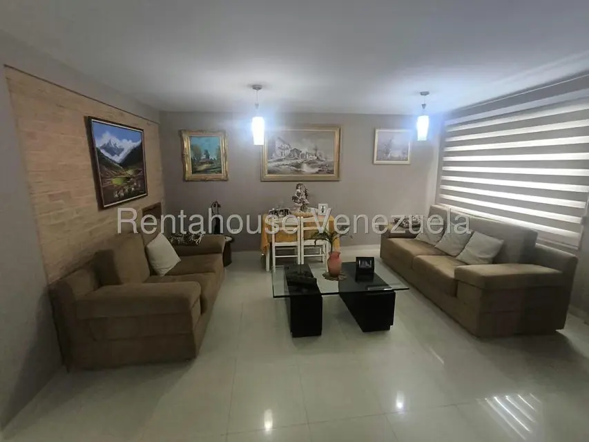 Casa (Duplex) en Venta en La Josefina II, Carabobo - 2