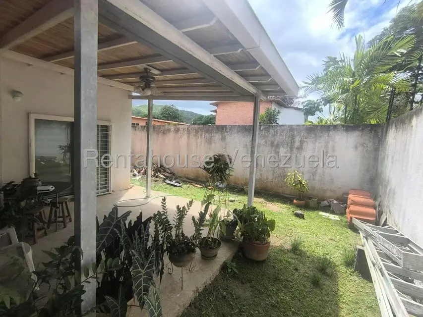 Casa (Duplex) en Venta en La Josefina II, Carabobo - 26