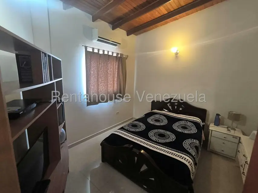 Casa (Duplex) en Venta en La Josefina II, Carabobo - 36