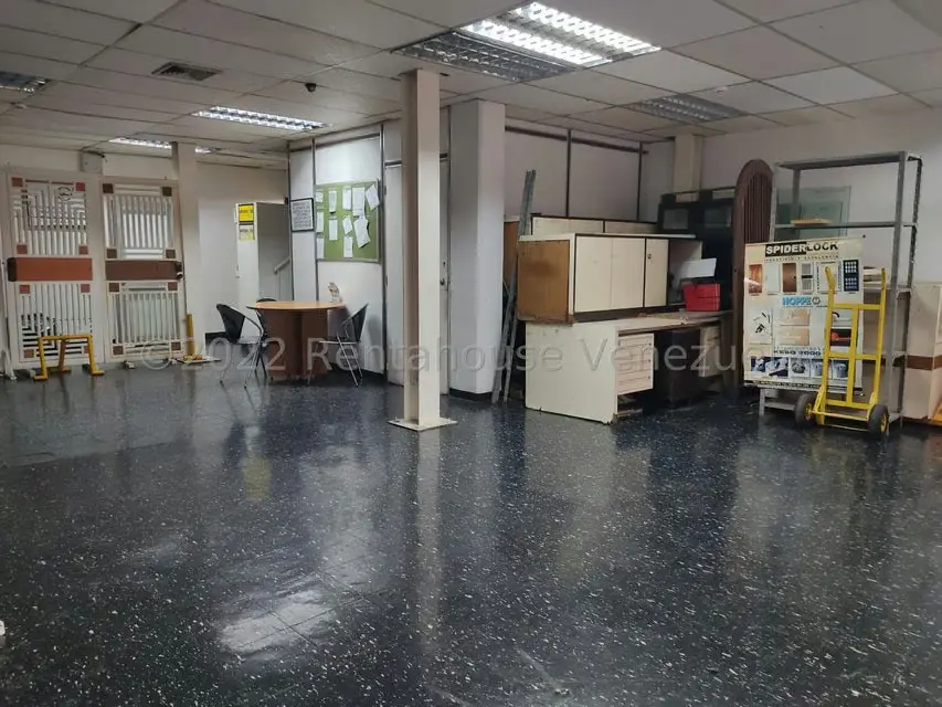 Local Comercial en Venta en Parroquia Altagracia, Distrito Metropolitano - 2