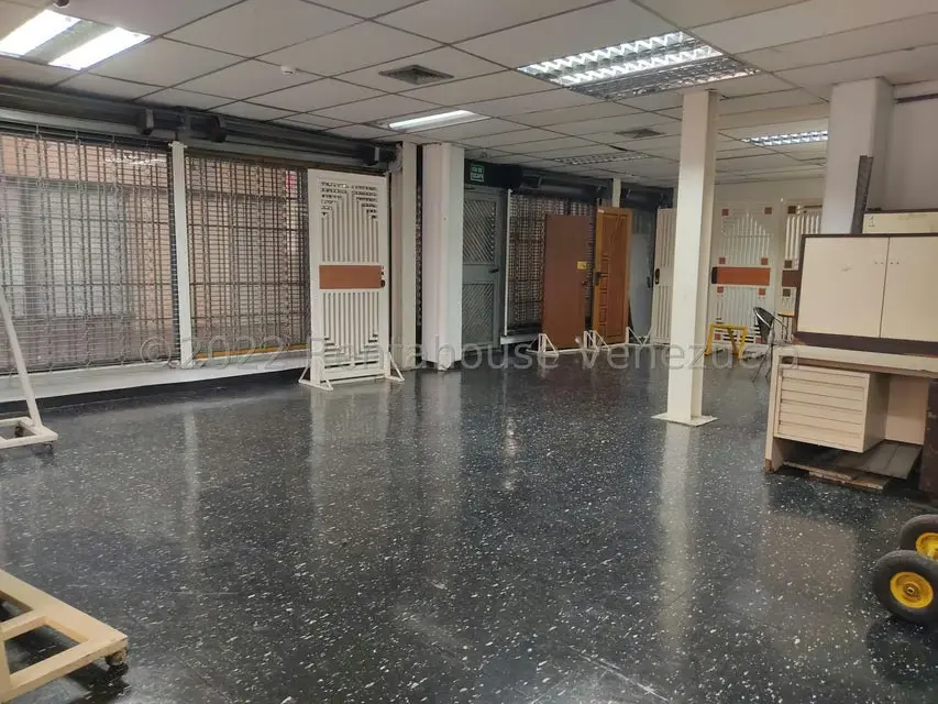 Local Comercial en Venta en Parroquia Altagracia, Distrito Metropolitano - 4