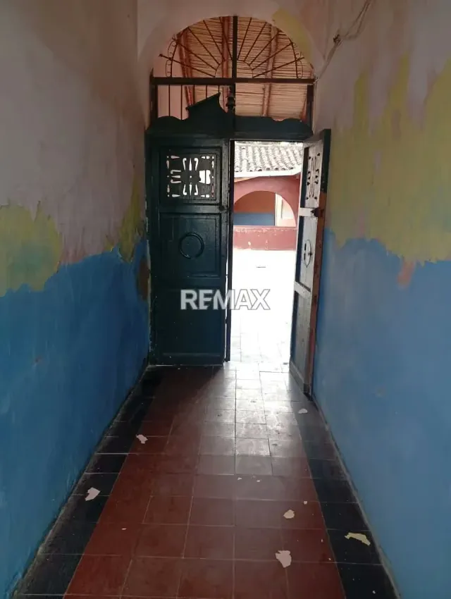 Casa en Venta ubicada en la calle 21 entre carrera 17 y 18 Zona Centro- Barquisimeto - 2