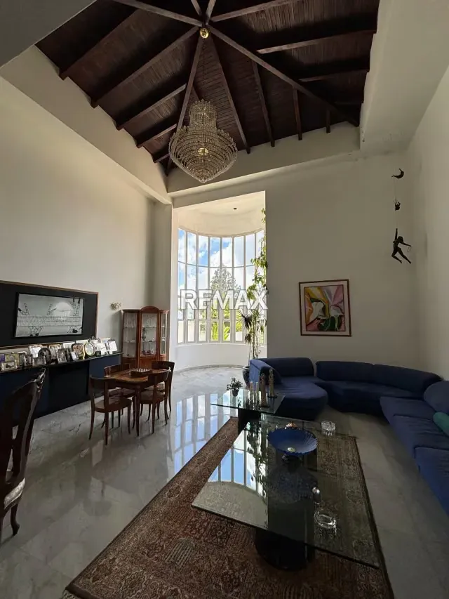 Casa en Venta, Club Hípico Los Picachos - 2