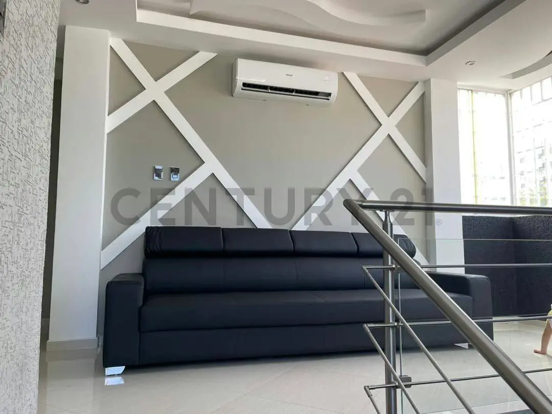 Casa con acabados modernos y lujosos con buen acceso en Cumana - 13