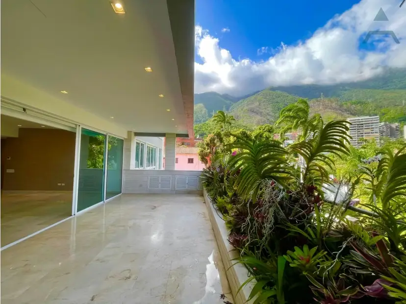 Se vende Apto 250m² 3h+s/ 3b+s/ 4e Altamira