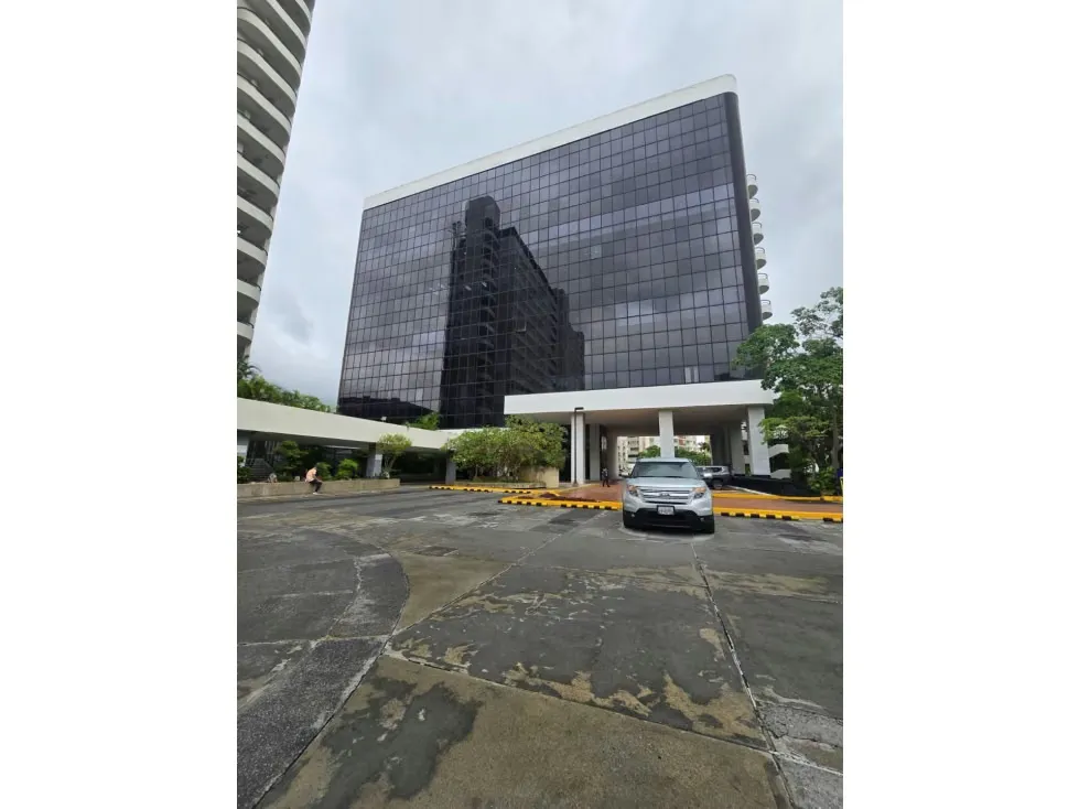 OFICINA EN VENTA 157 M2 - URB CHUAO